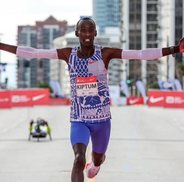 Why Eliud Kipchoge has not congratulated Kelvin Kiptum | Venas News