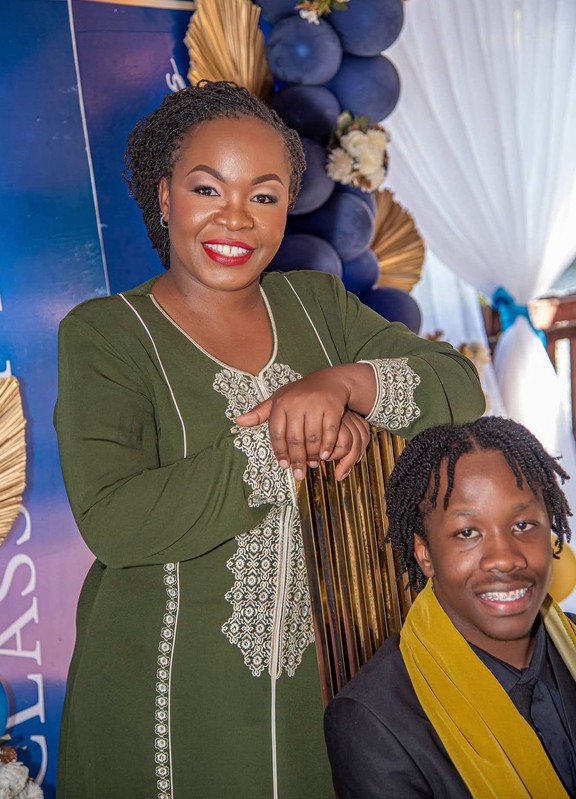 Amakove Wala lists Items female political Aspirants should carry in rallies